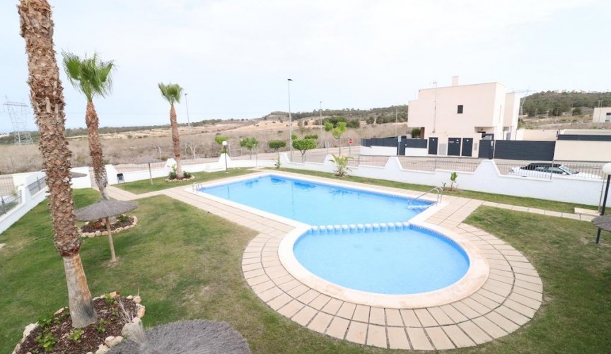 Reventa - Town House -
San Miguel de Salinas - Inland