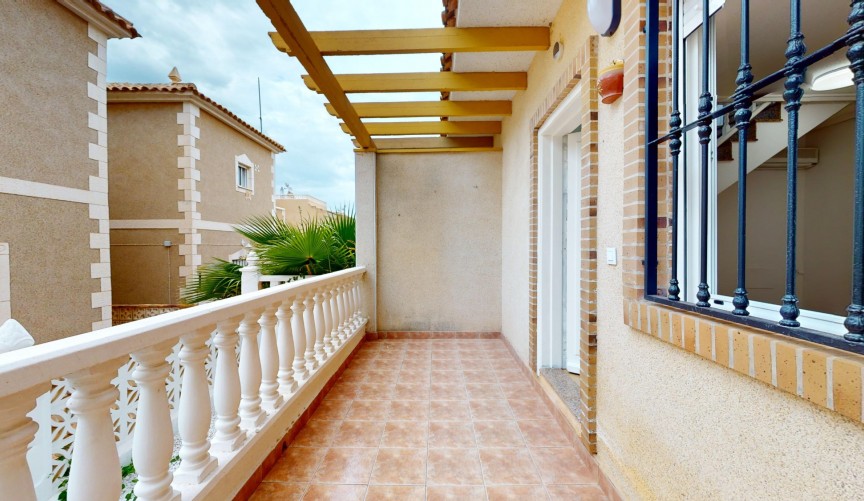 Reventa - Town House -
San Miguel de Salinas - Inland