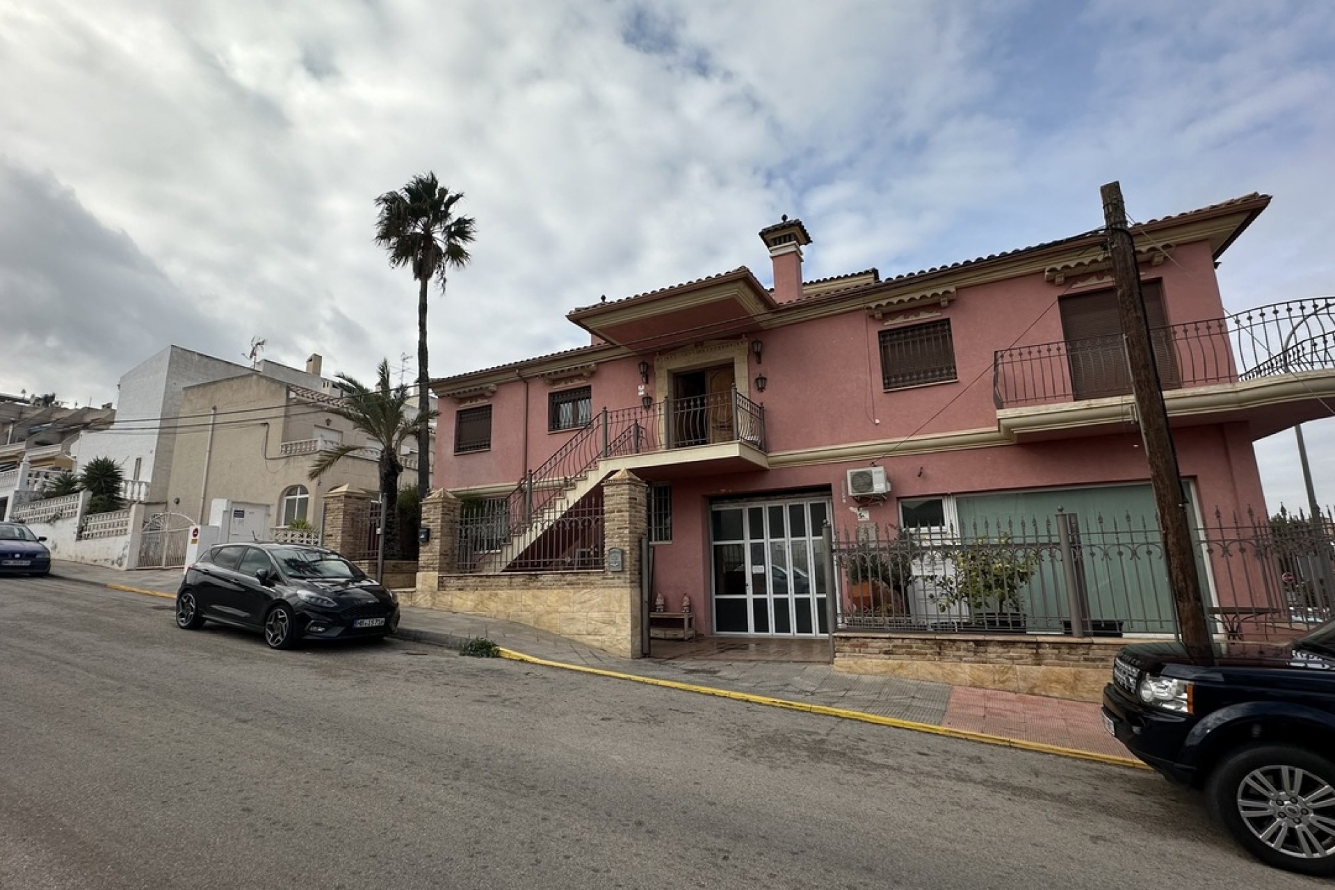 Reventa - Town House -
San Miguel de Salinas - Inland