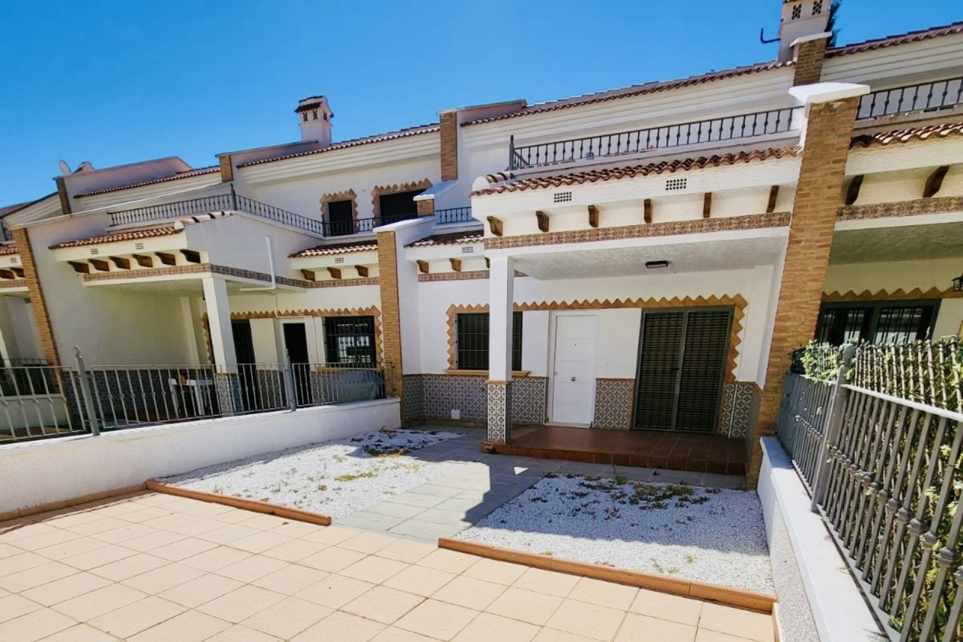 Reventa - Town House -
San Miguel de Salinas - Inland