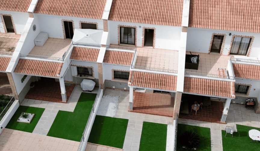 Reventa - Town House -
San Miguel de Salinas - Inland