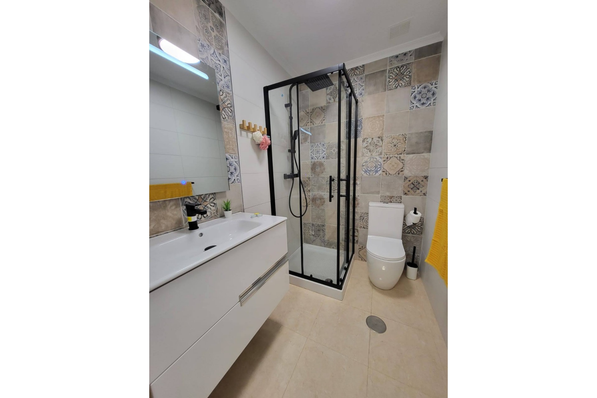 Reventa - Town House -
San Miguel de Salinas - Inland