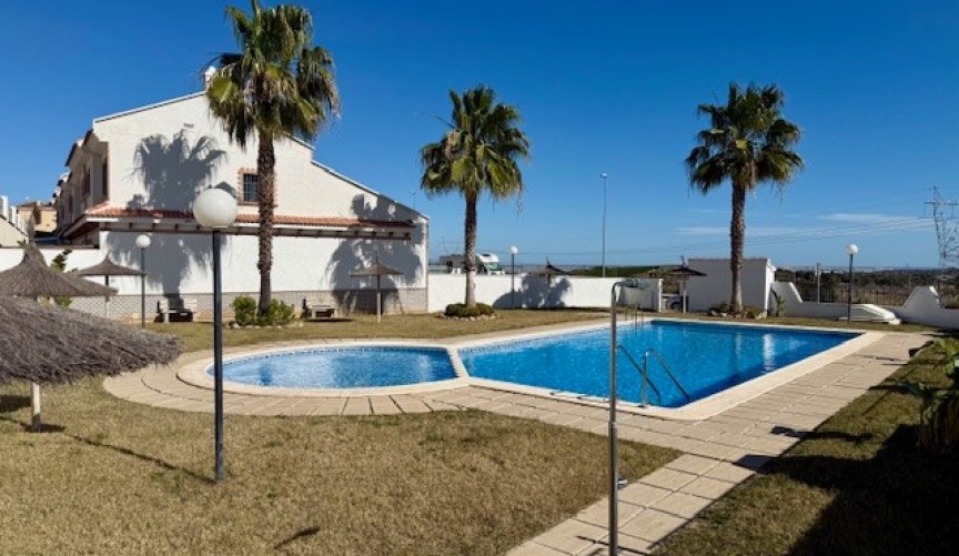 Reventa - Town House -
San Miguel de Salinas - Inland