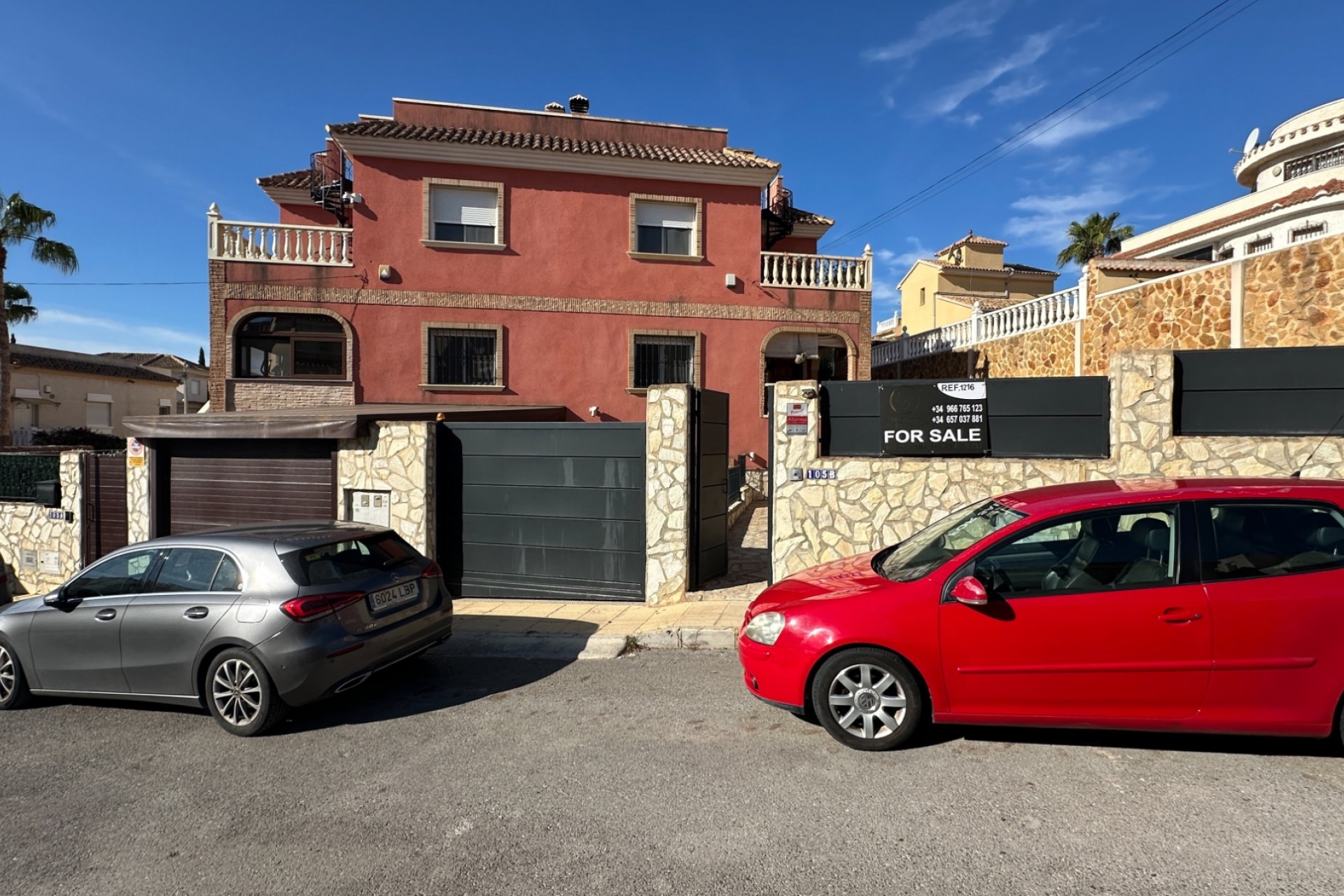 Reventa - Town House -
San Miguel de Salinas - Inland