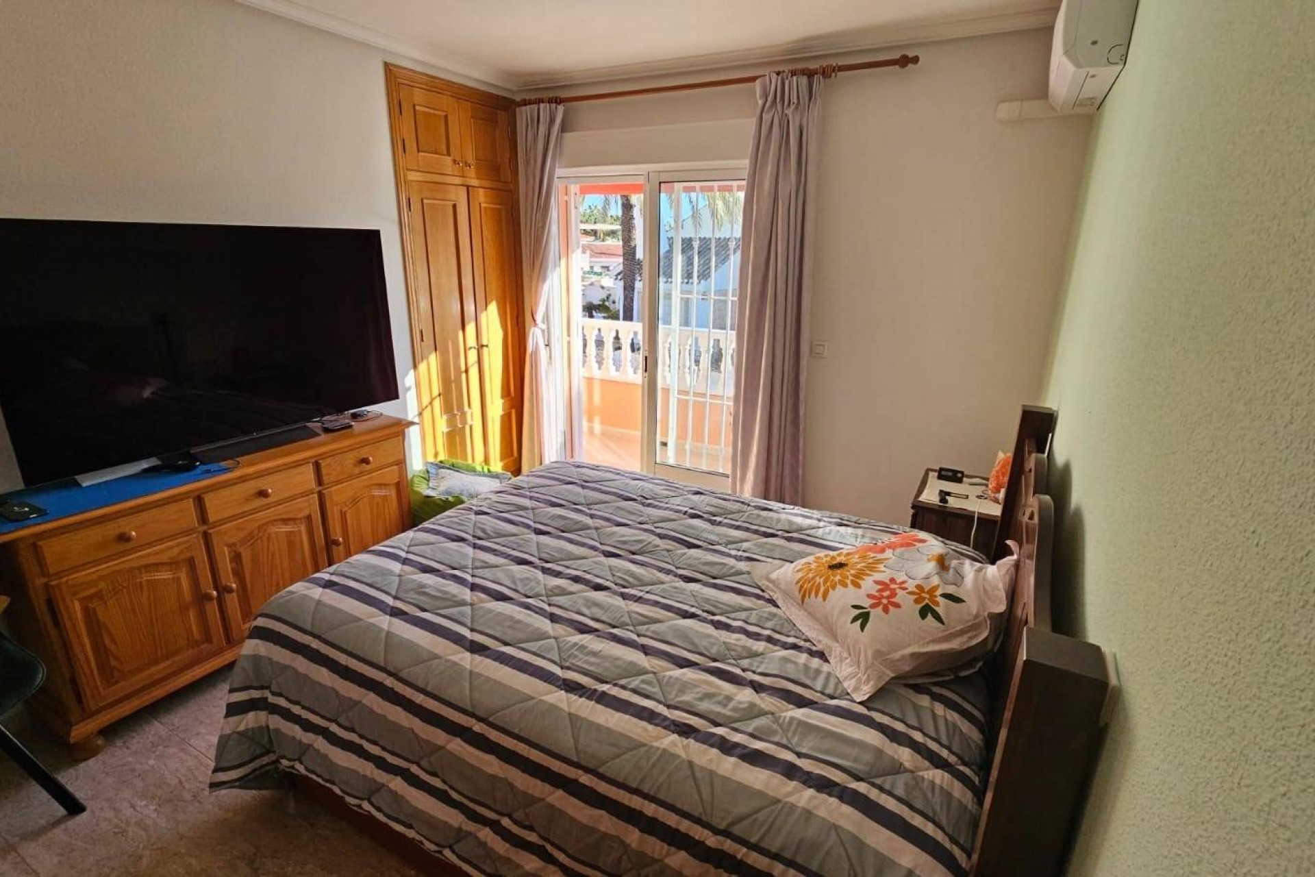 Reventa - Town House -
Santiago de la Ribera - Playa De Santiago De La Ribera