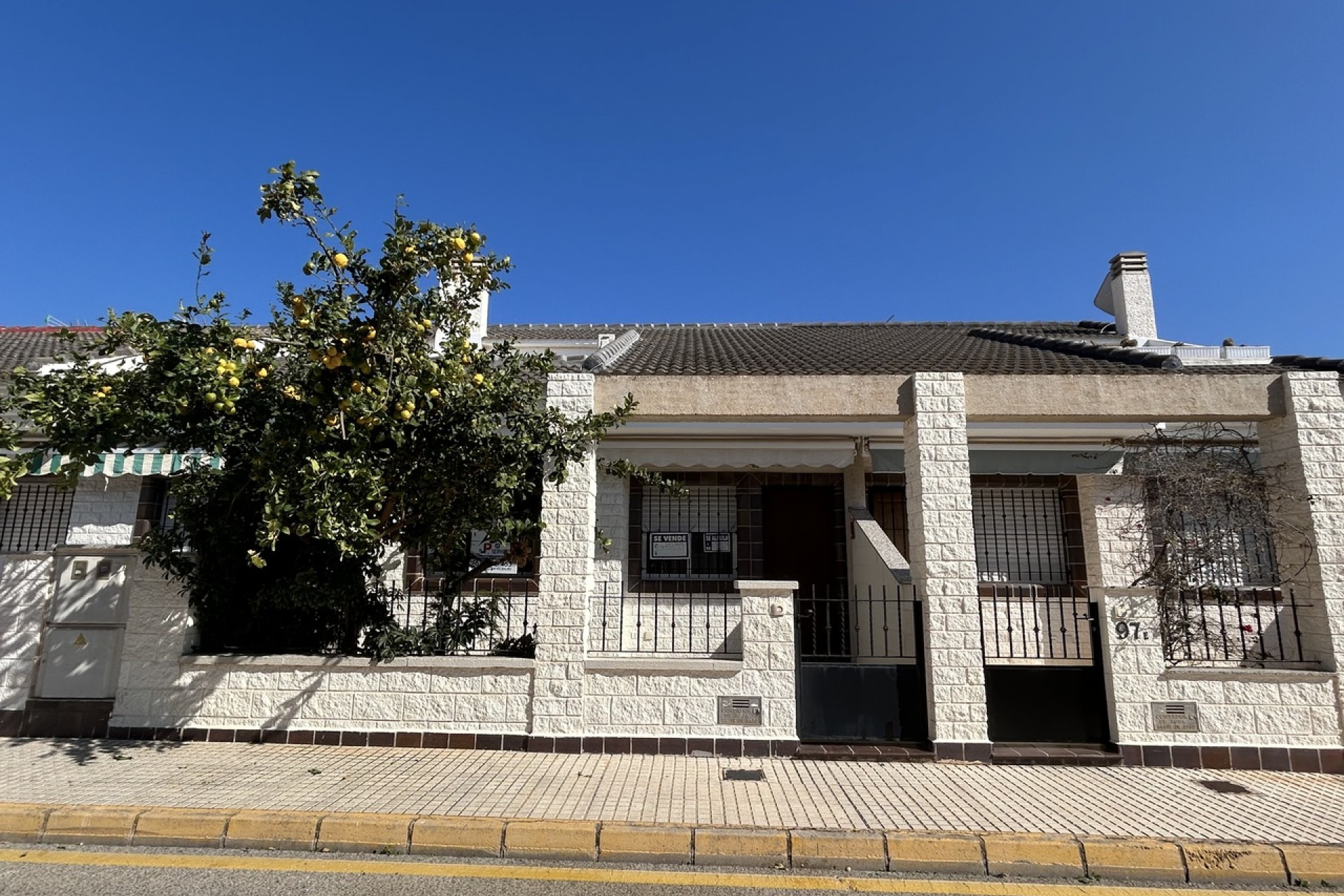 Reventa - Town House -
Torre de la Horadada - Costa Blanca