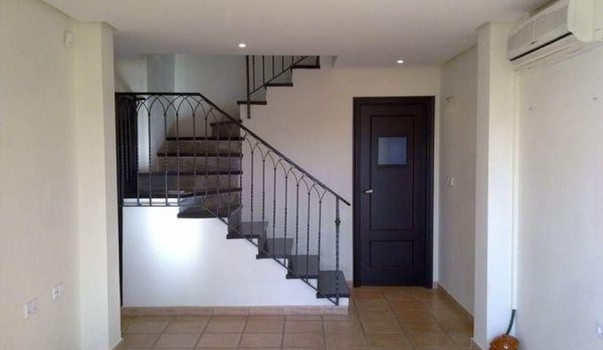 Reventa - Town House -
Torre Pacheco - Inland