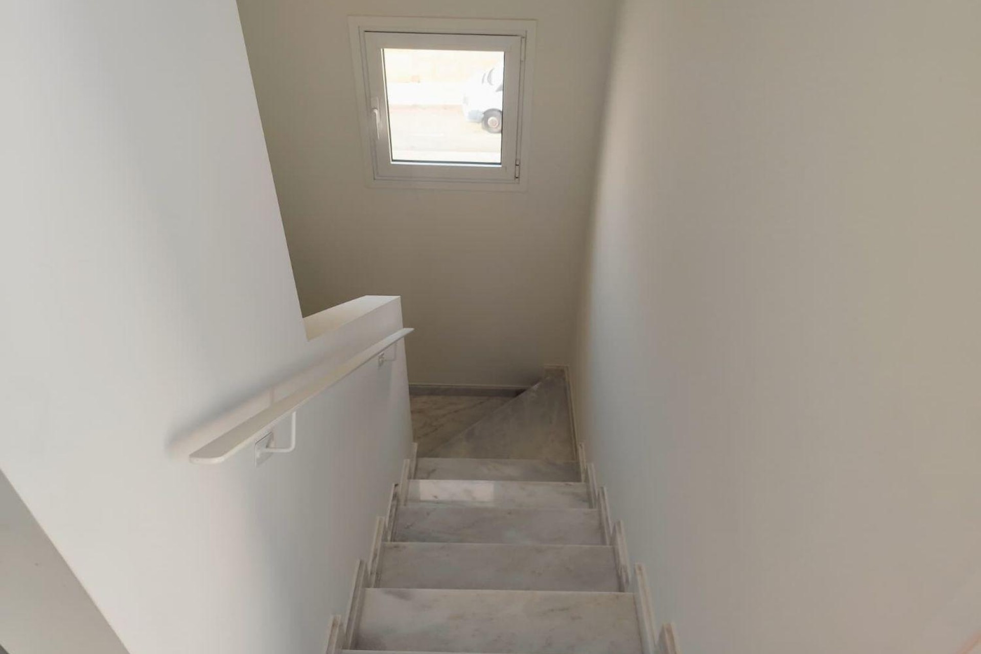 Reventa - Town House -
Torrevieja - aguas nuevas