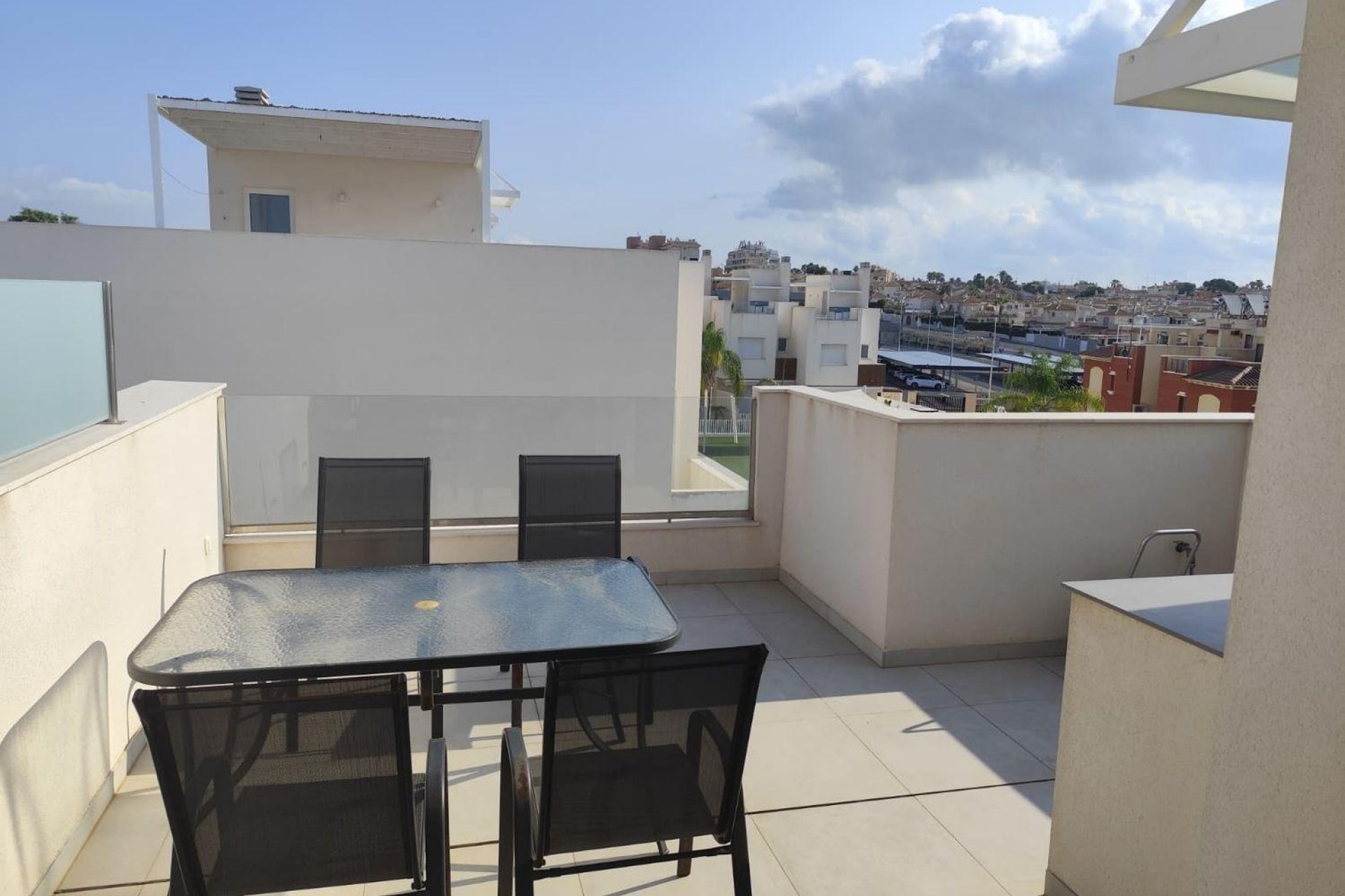 Reventa - Town House -
Torrevieja - aguas nuevas