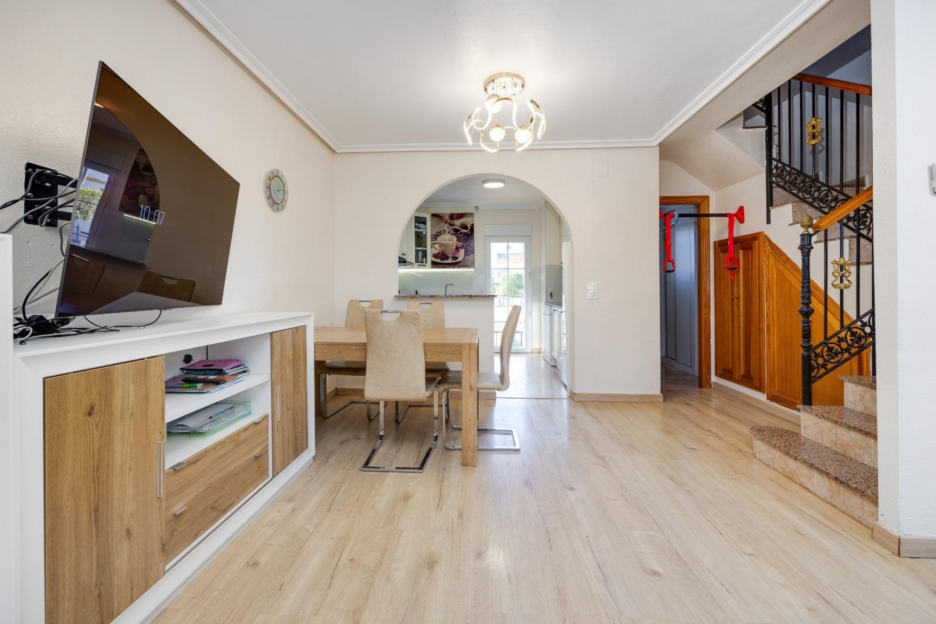 Reventa - Town House -
Torrevieja - aguas nuevas