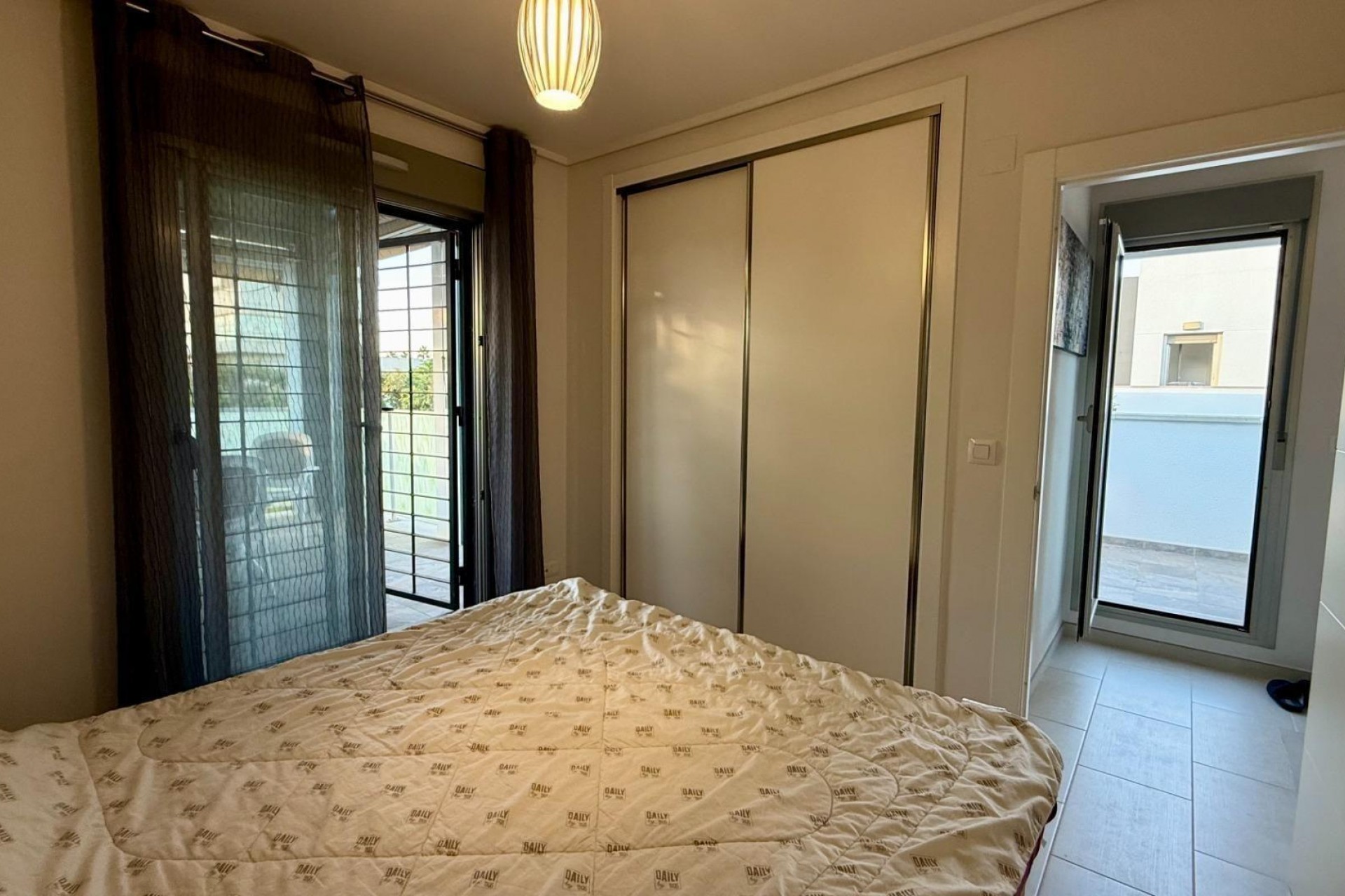 Reventa - Town House -
Torrevieja - aguas nuevas