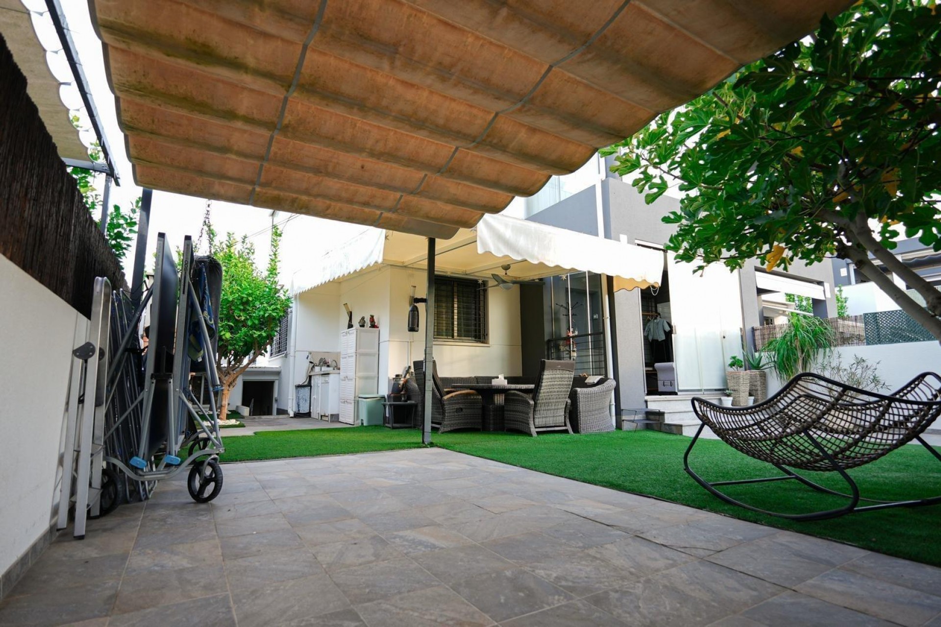 Reventa - Town House -
Torrevieja - aguas nuevas