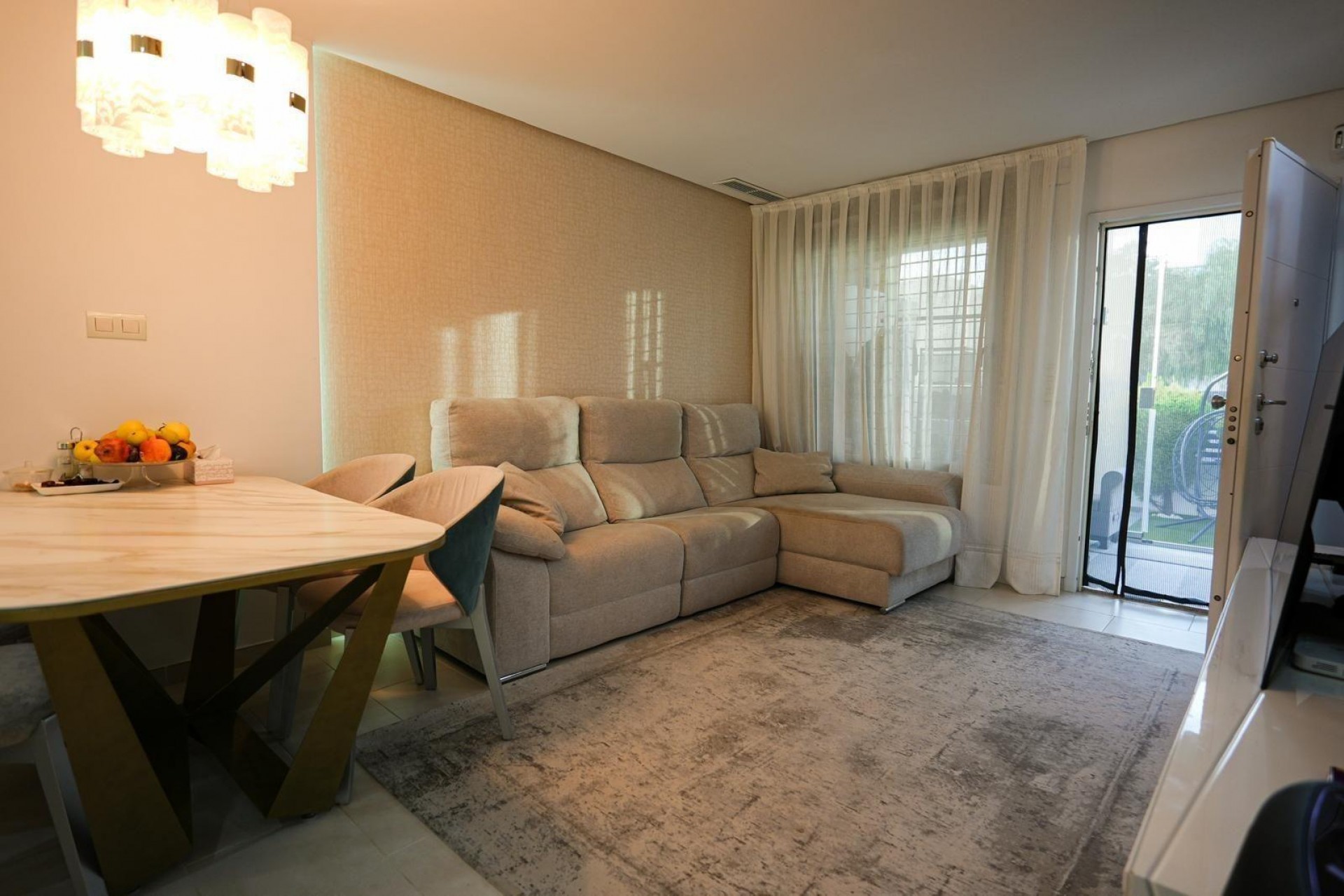 Reventa - Town House -
Torrevieja - aguas nuevas