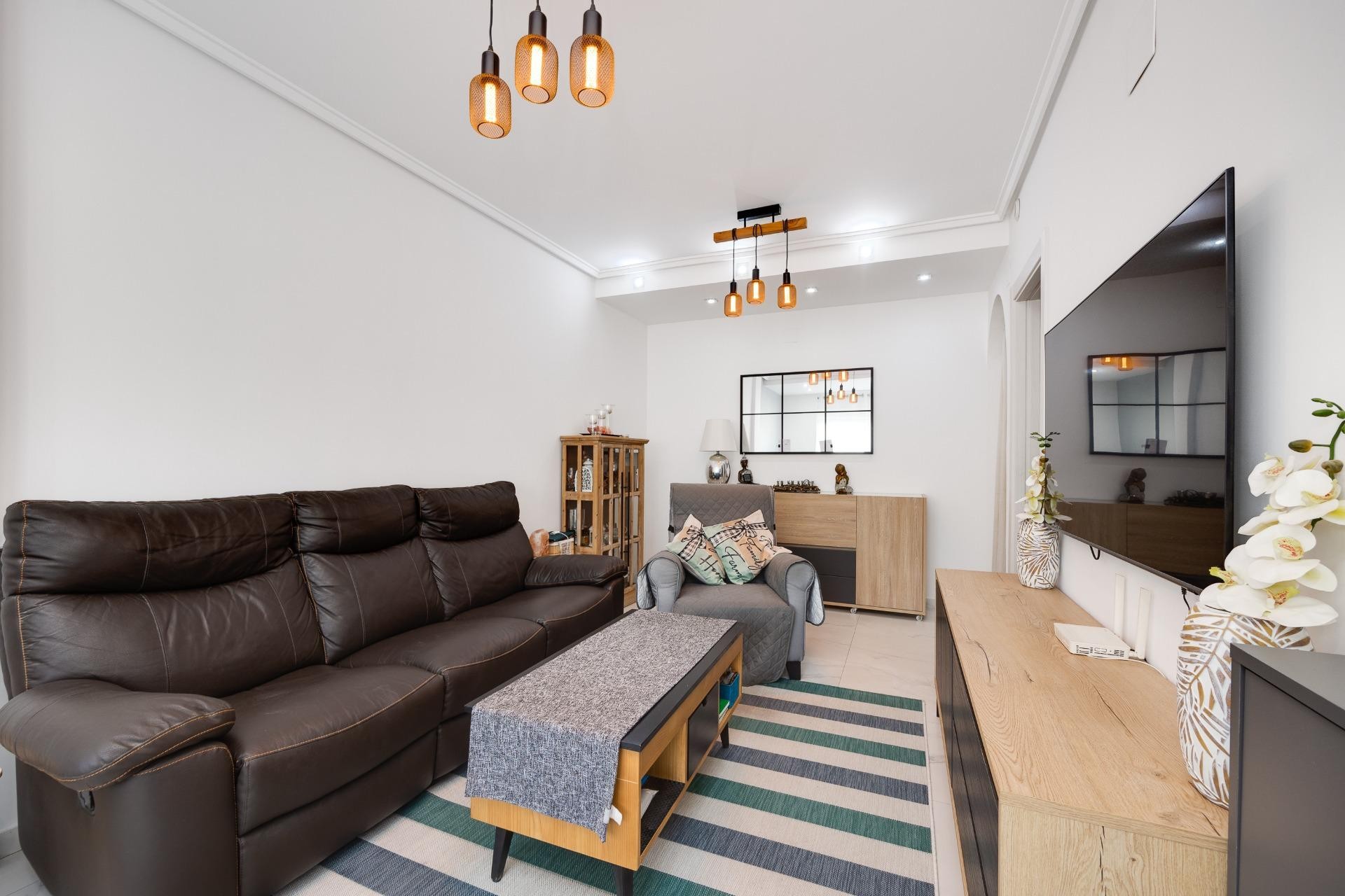 Reventa - Town House -
Torrevieja - aguas nuevas