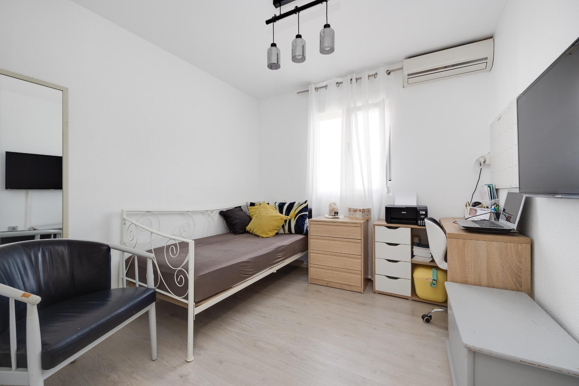 Reventa - Town House -
Torrevieja - aguas nuevas