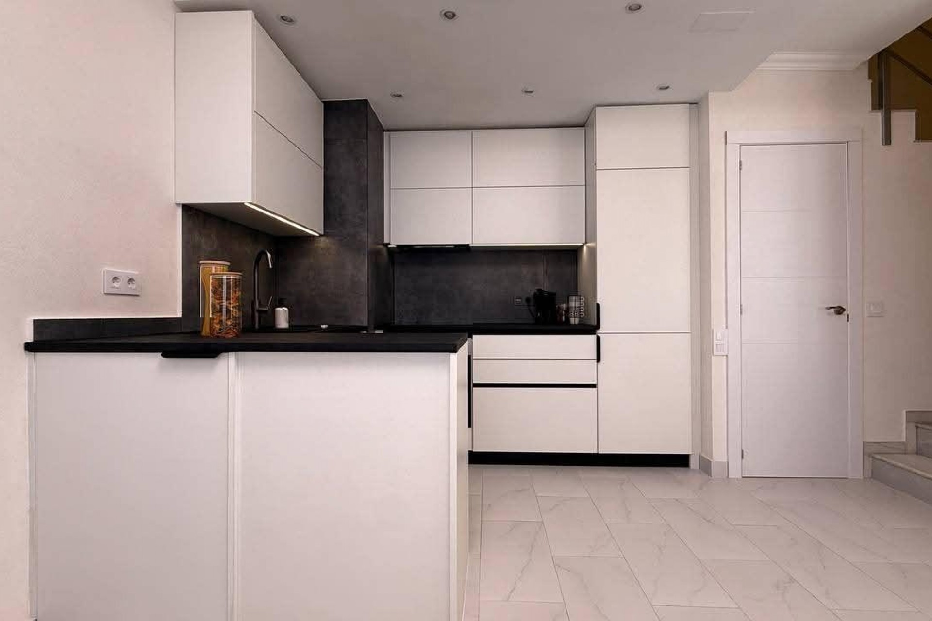 Reventa - Town House -
Torrevieja - Calas Blanca