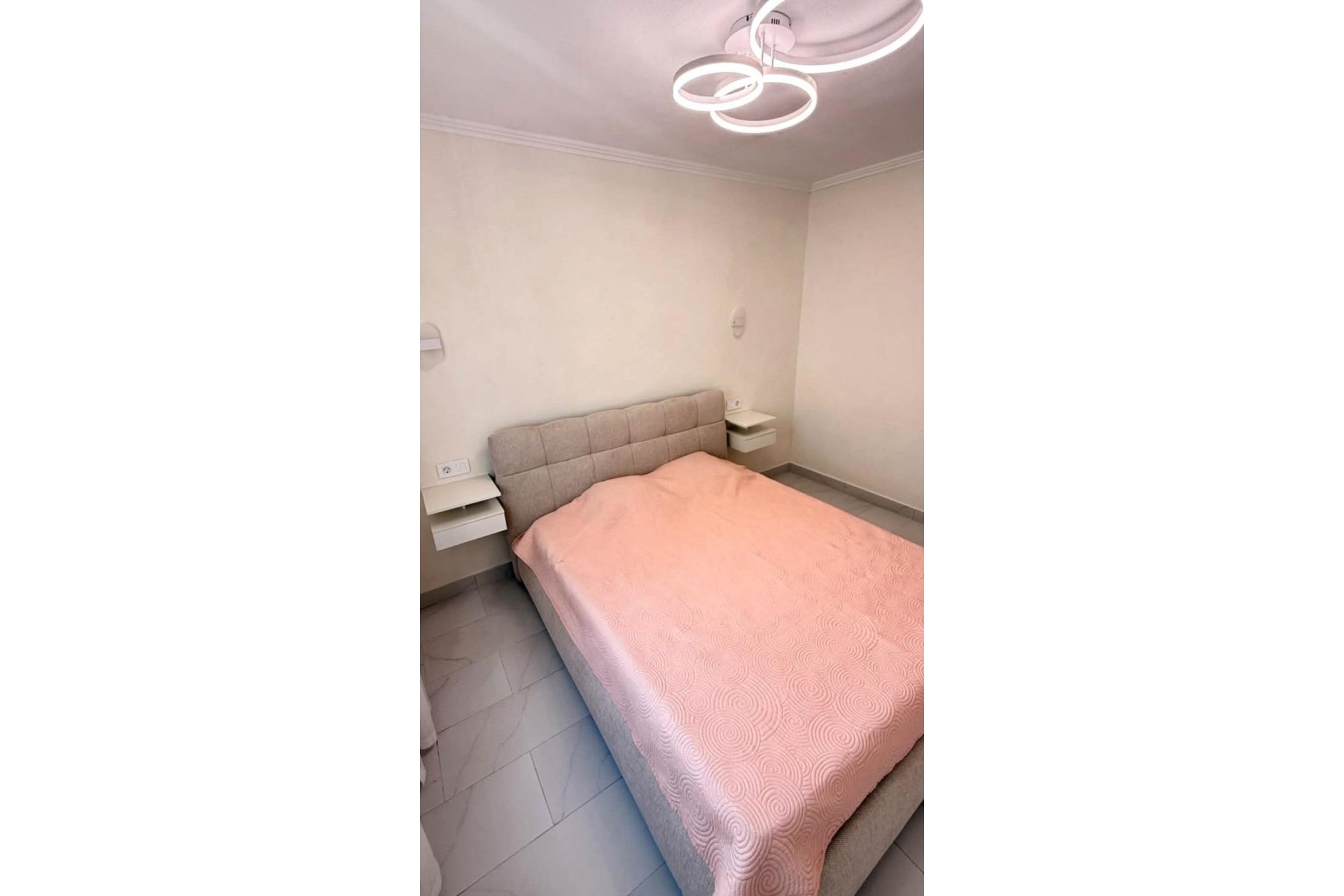 Reventa - Town House -
Torrevieja - Calas Blanca