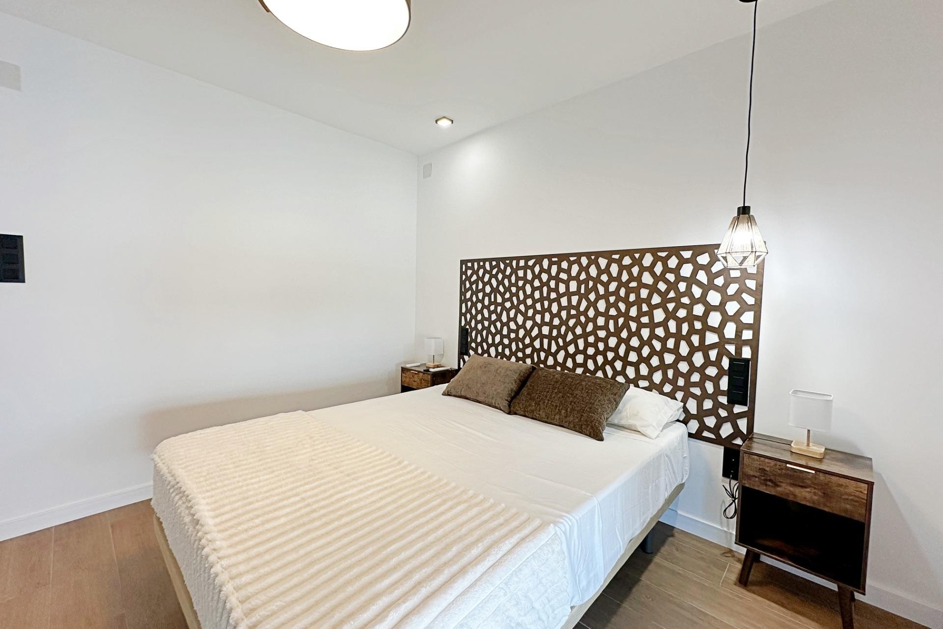 Reventa - Town House -
Torrevieja - Calas Blanca