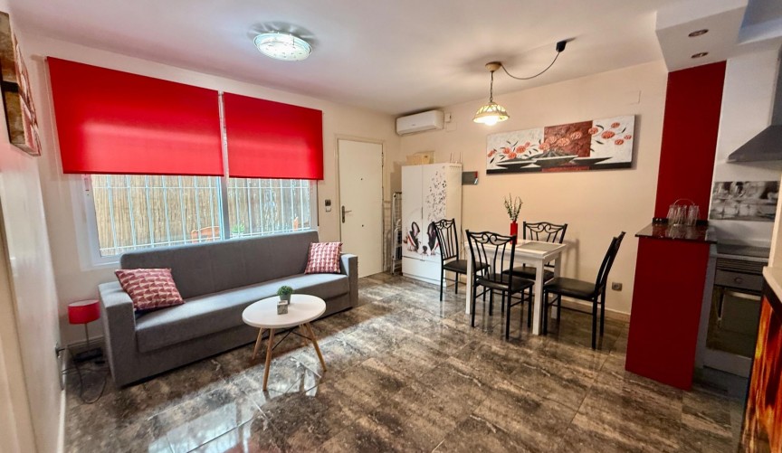 Reventa - Town House -
Torrevieja - Carrefour