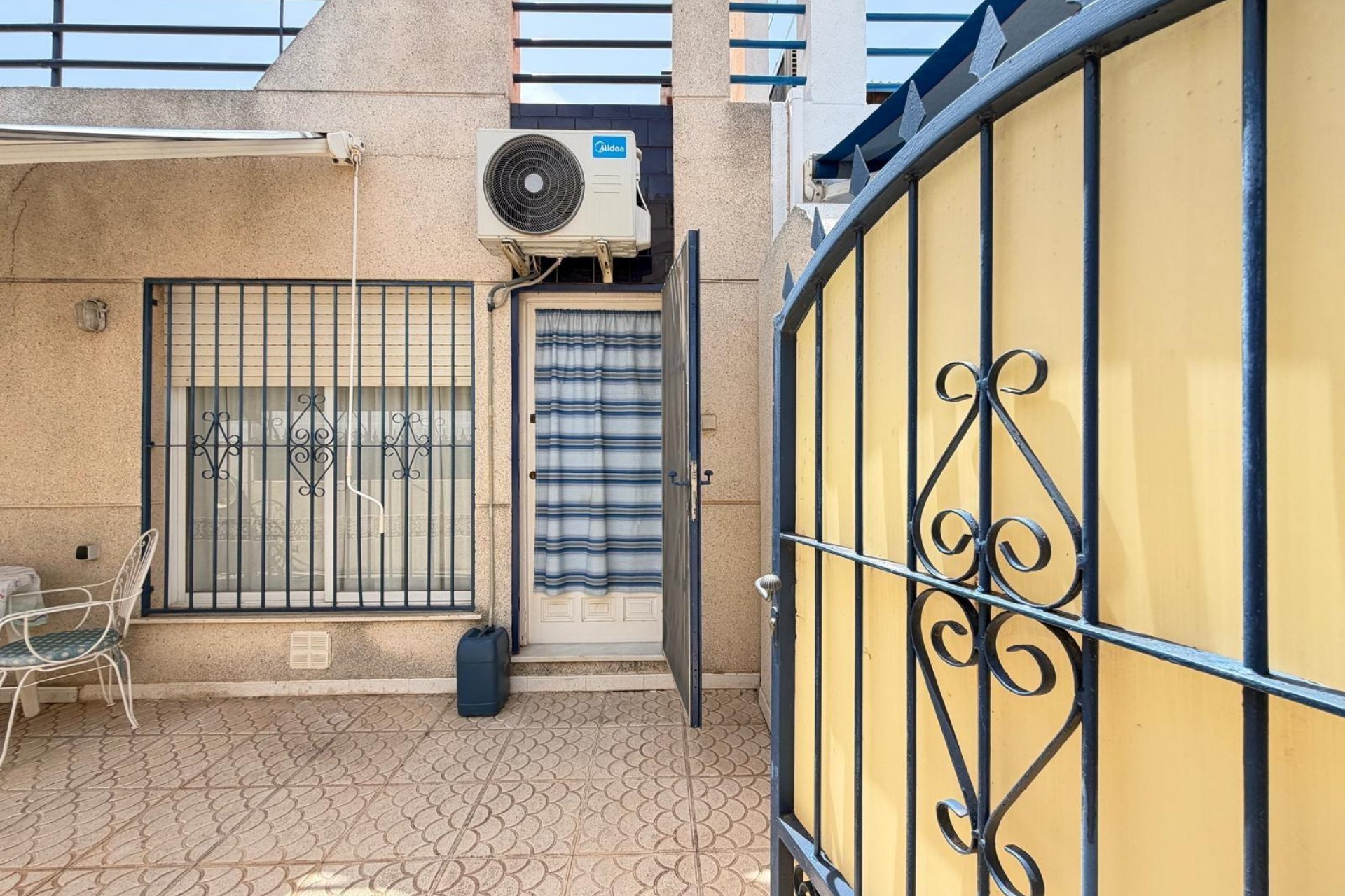 Reventa - Town House -
Torrevieja - Carrefour