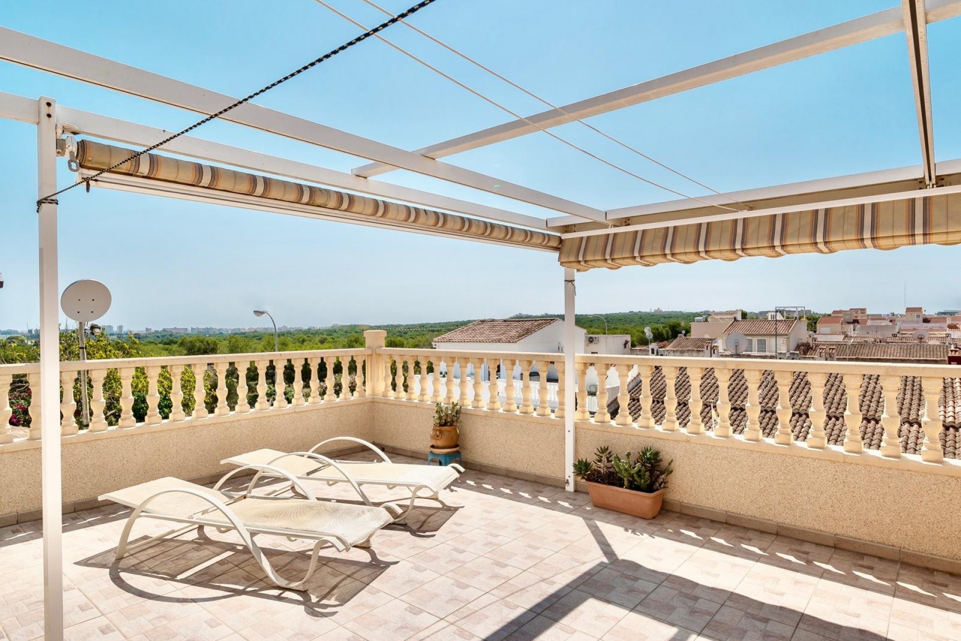 Reventa - Town House -
Torrevieja - Costa Blanca
