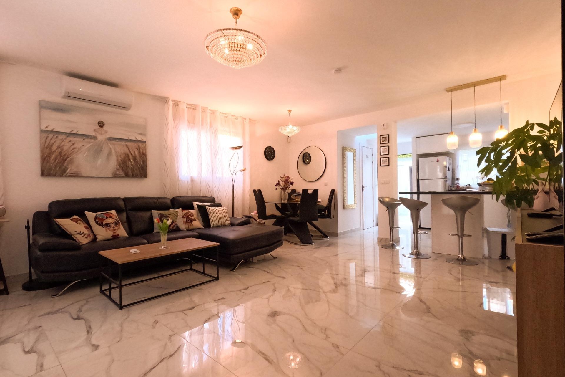 Reventa - Town House -
Torrevieja - El Acequión - Los Náufragos