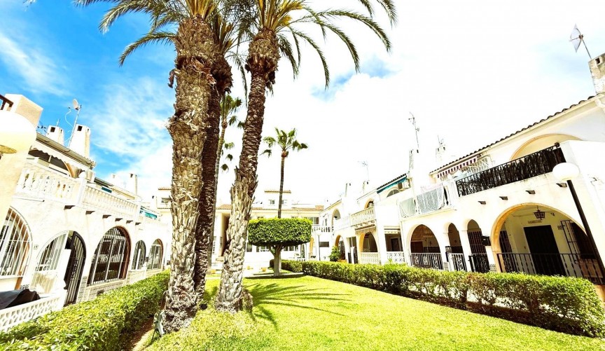 Reventa - Town House -
Torrevieja - El Chaparral