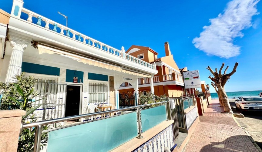 Reventa - Town House -
Torrevieja - La Mata