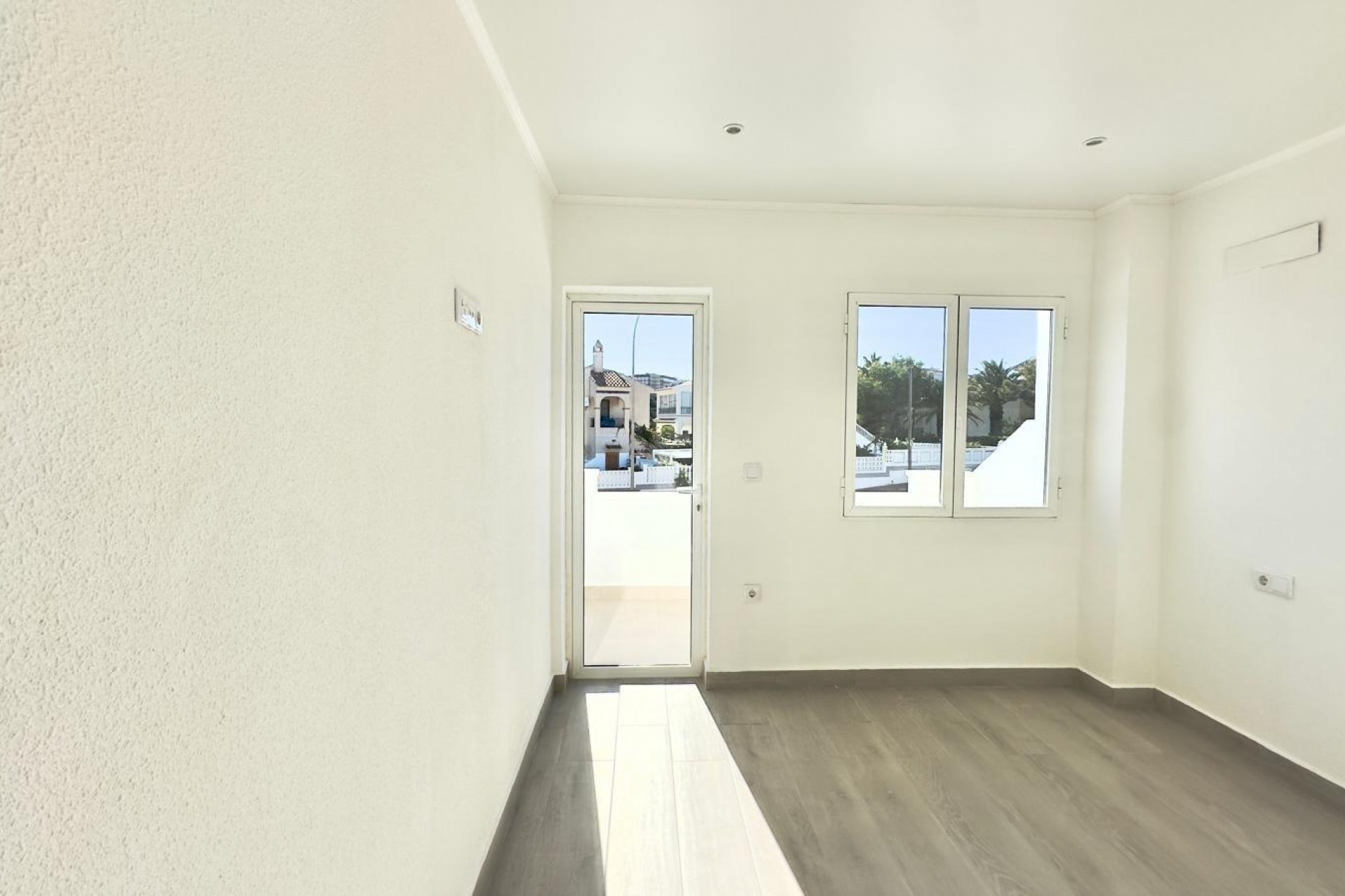 Reventa - Town House -
Torrevieja - La Mata