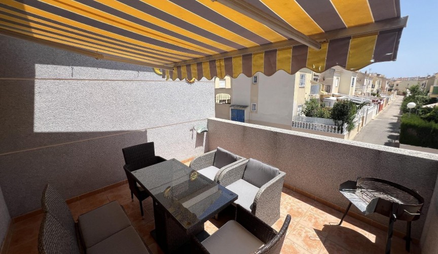 Reventa - Town House -
Torrevieja - La Siesta - El Salado - Torreta