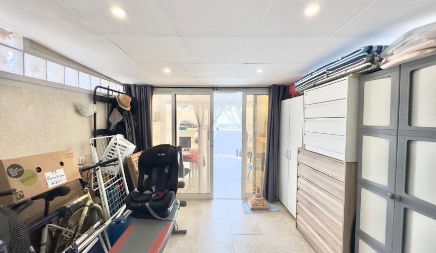 Reventa - Town House -
Torrevieja - La Siesta - El Salado - Torreta