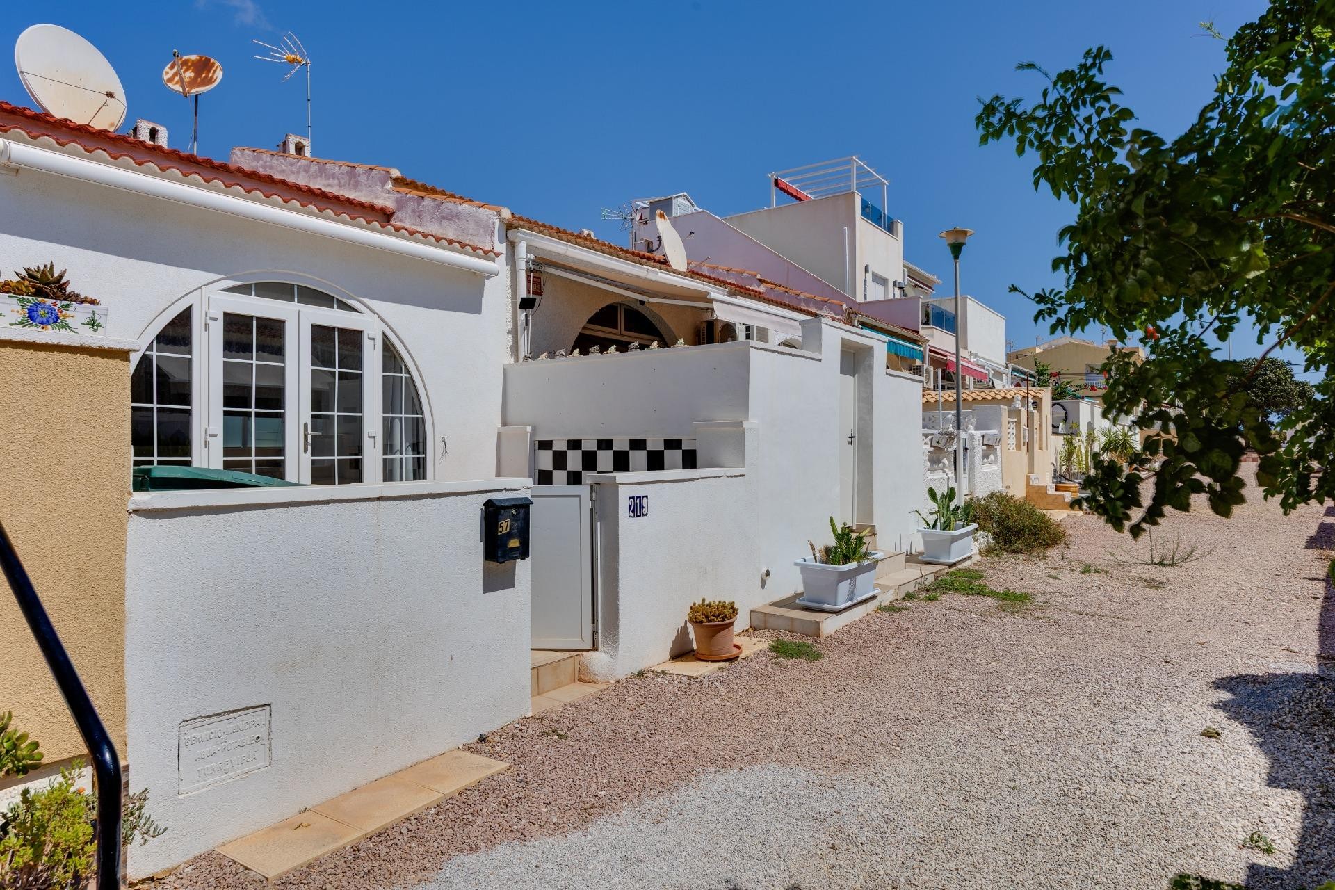 Reventa - Town House -
Torrevieja - La Siesta - El Salado - Torreta