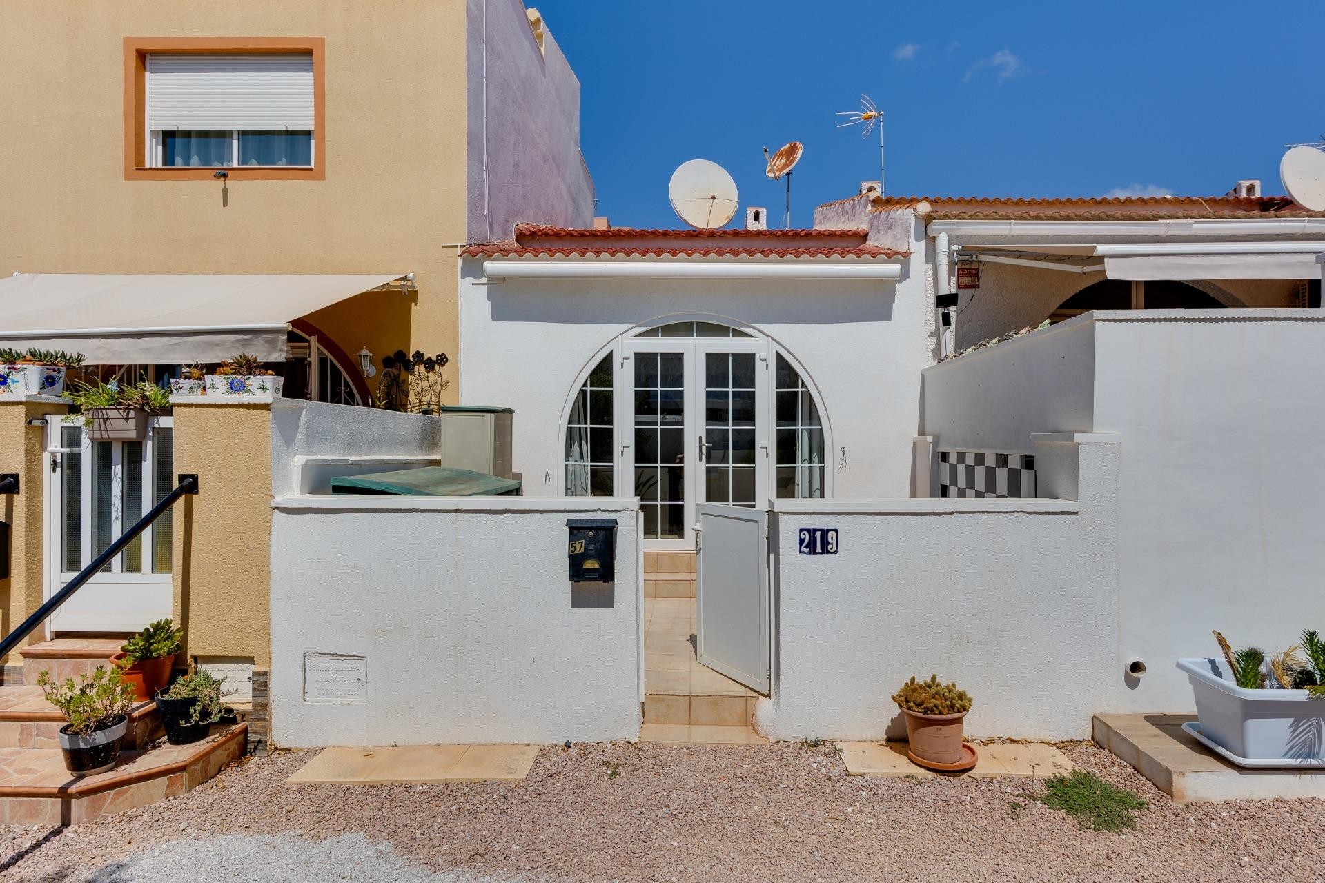 Reventa - Town House -
Torrevieja - La Siesta - El Salado - Torreta