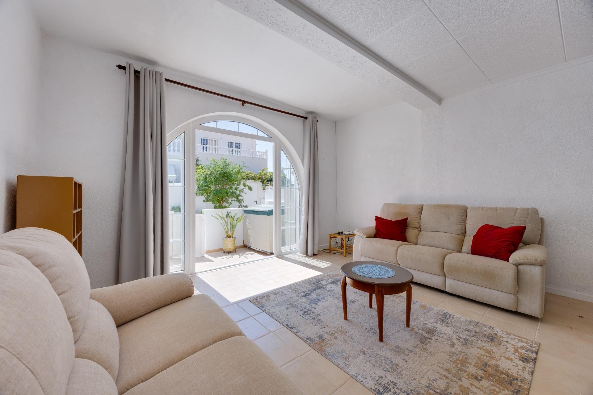 Reventa - Town House -
Torrevieja - La Siesta - El Salado - Torreta
