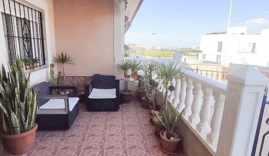 Reventa - Town House -
Torrevieja - Los Altos