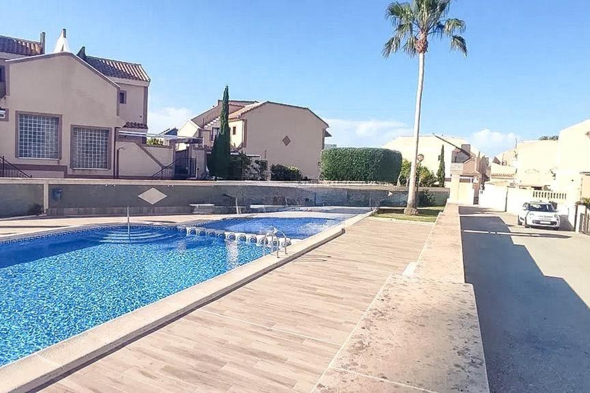 Reventa - Town House -
Torrevieja - Los Altos