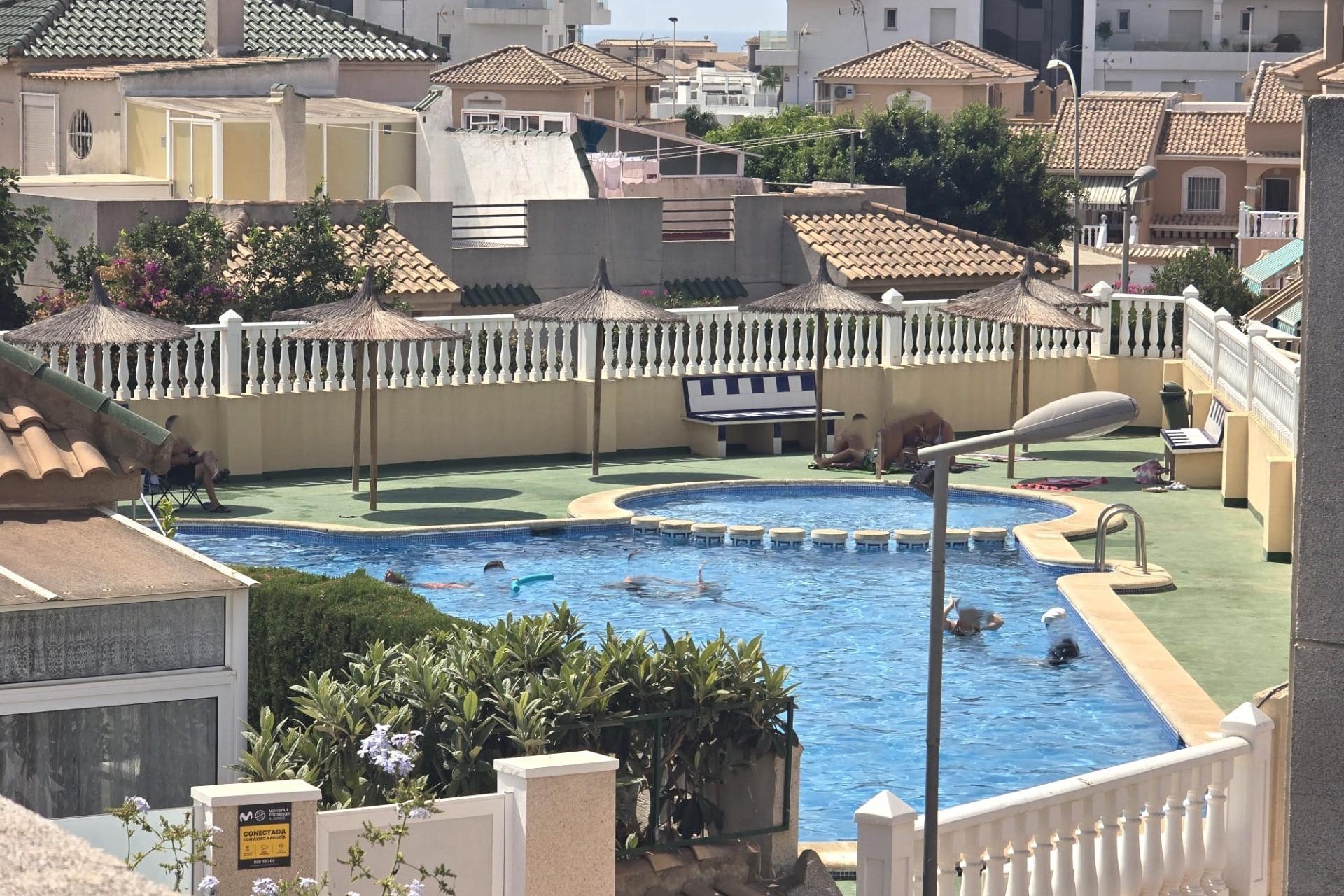 Reventa - Town House -
Torrevieja - Los Altos