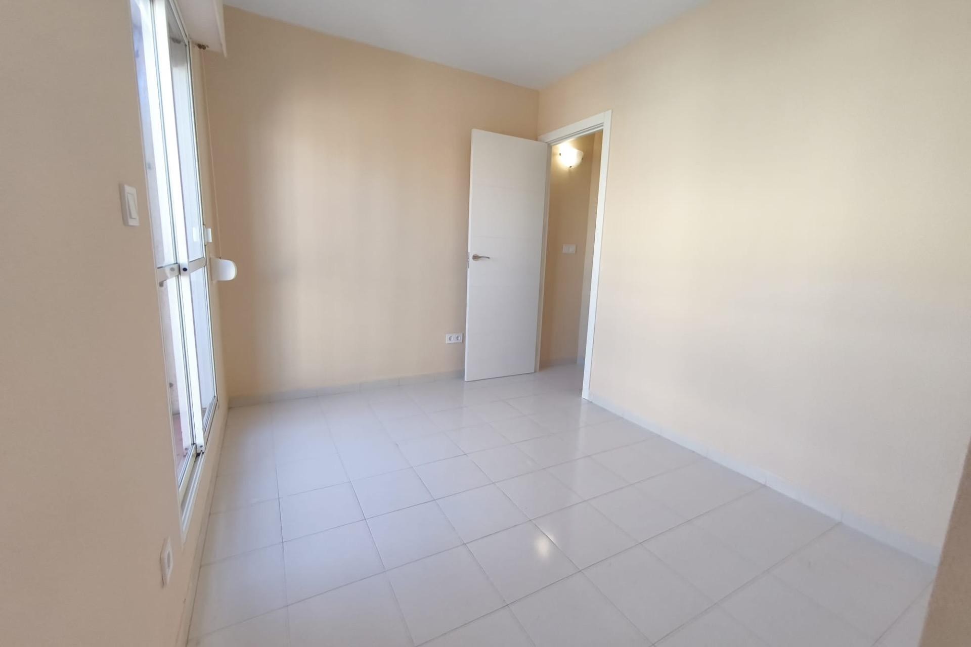 Reventa - Town House -
Torrevieja - Los Balcones