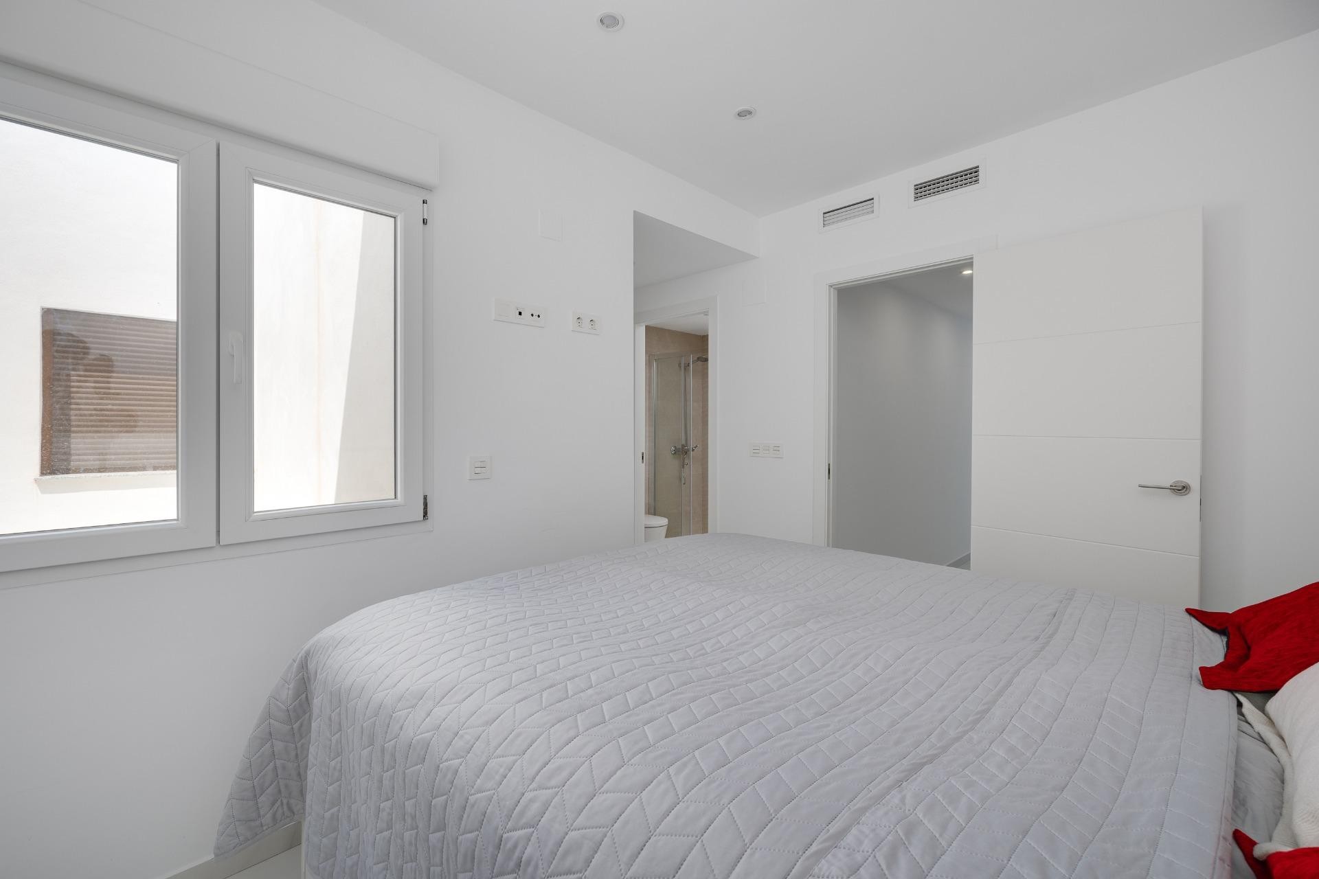 Reventa - Town House -
Torrevieja - Los Balcones