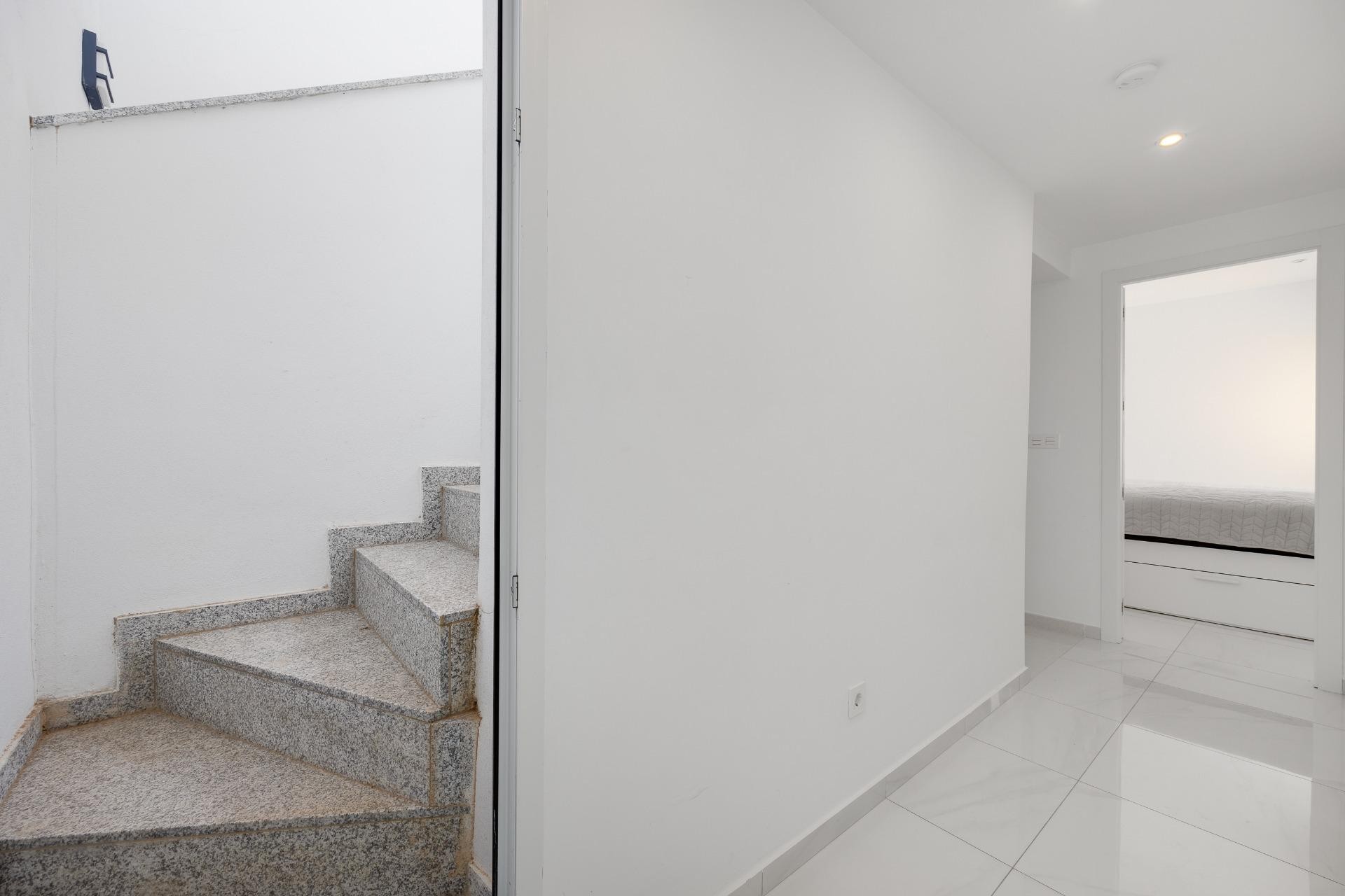 Reventa - Town House -
Torrevieja - Los Balcones