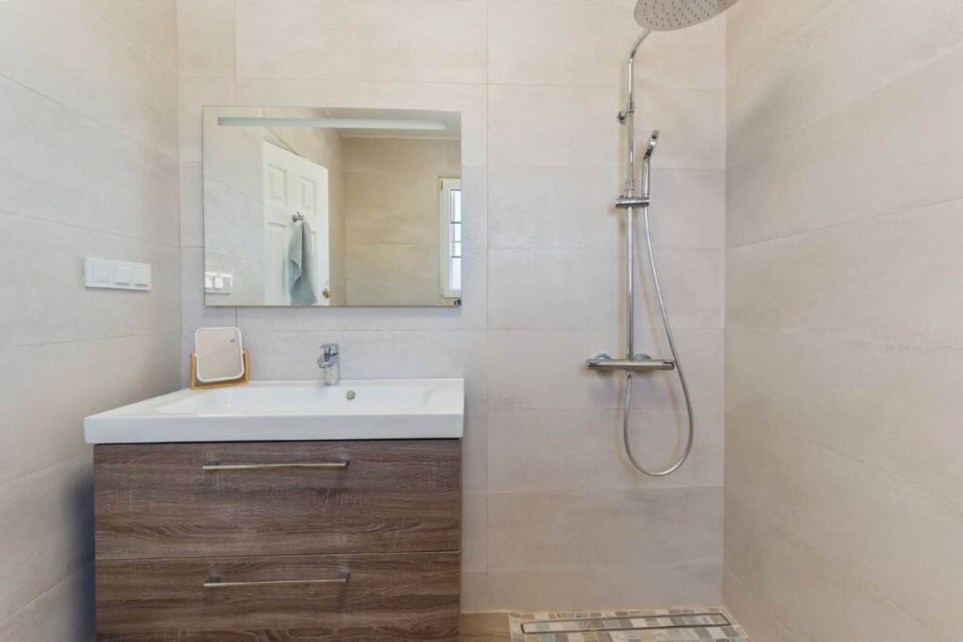 Reventa - Town House -
Torrevieja - Los Frutales/ La Rosaleda