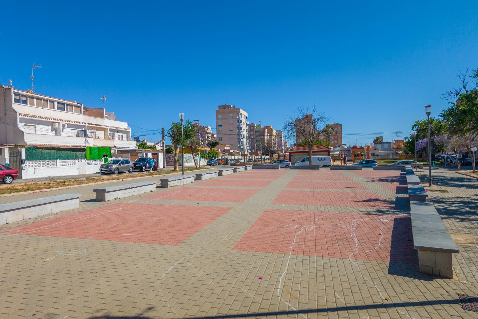 Reventa - Town House -
Torrevieja - Nueva Torrevieja