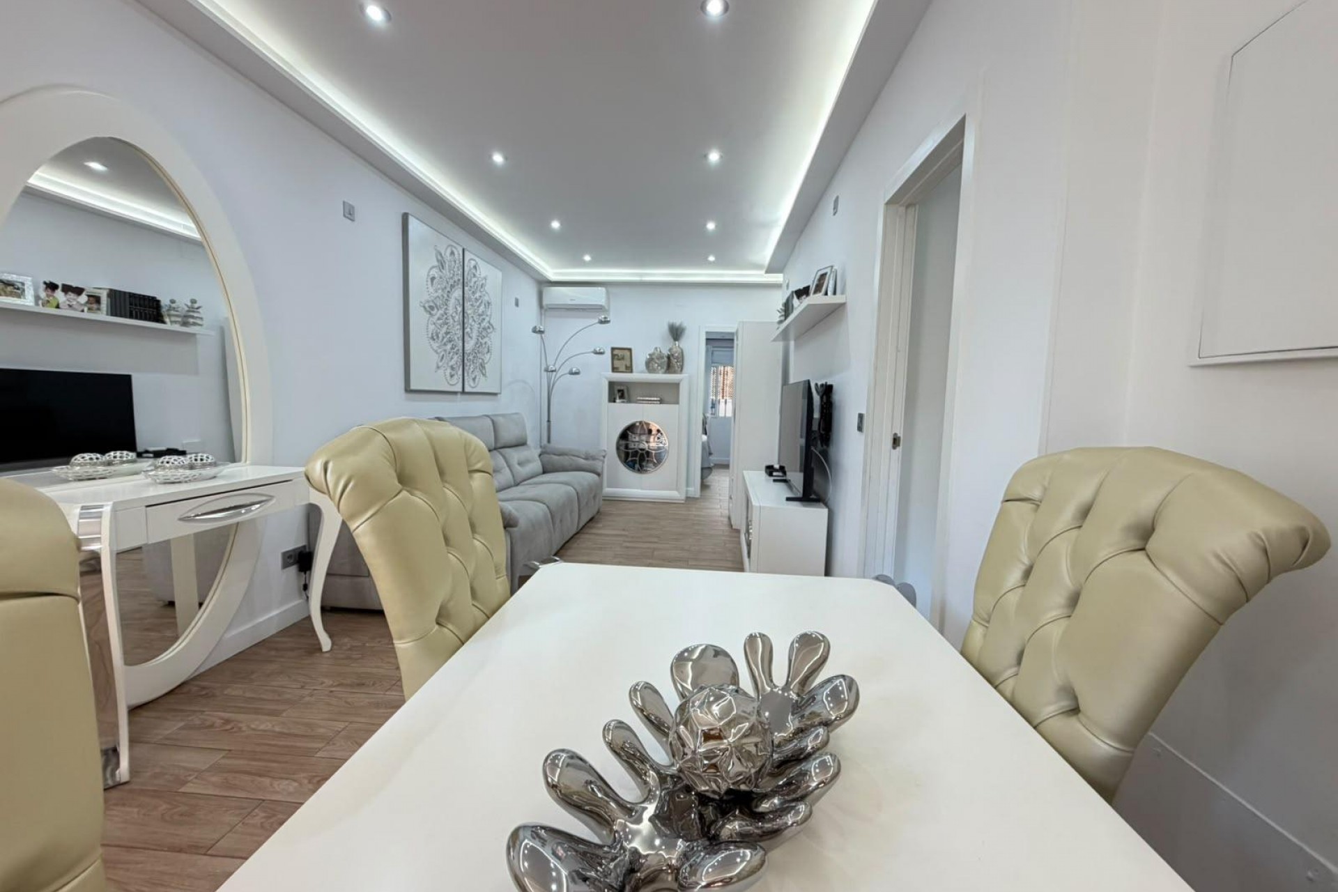 Reventa - Town House -
Torrevieja - Nueva Torrevieja