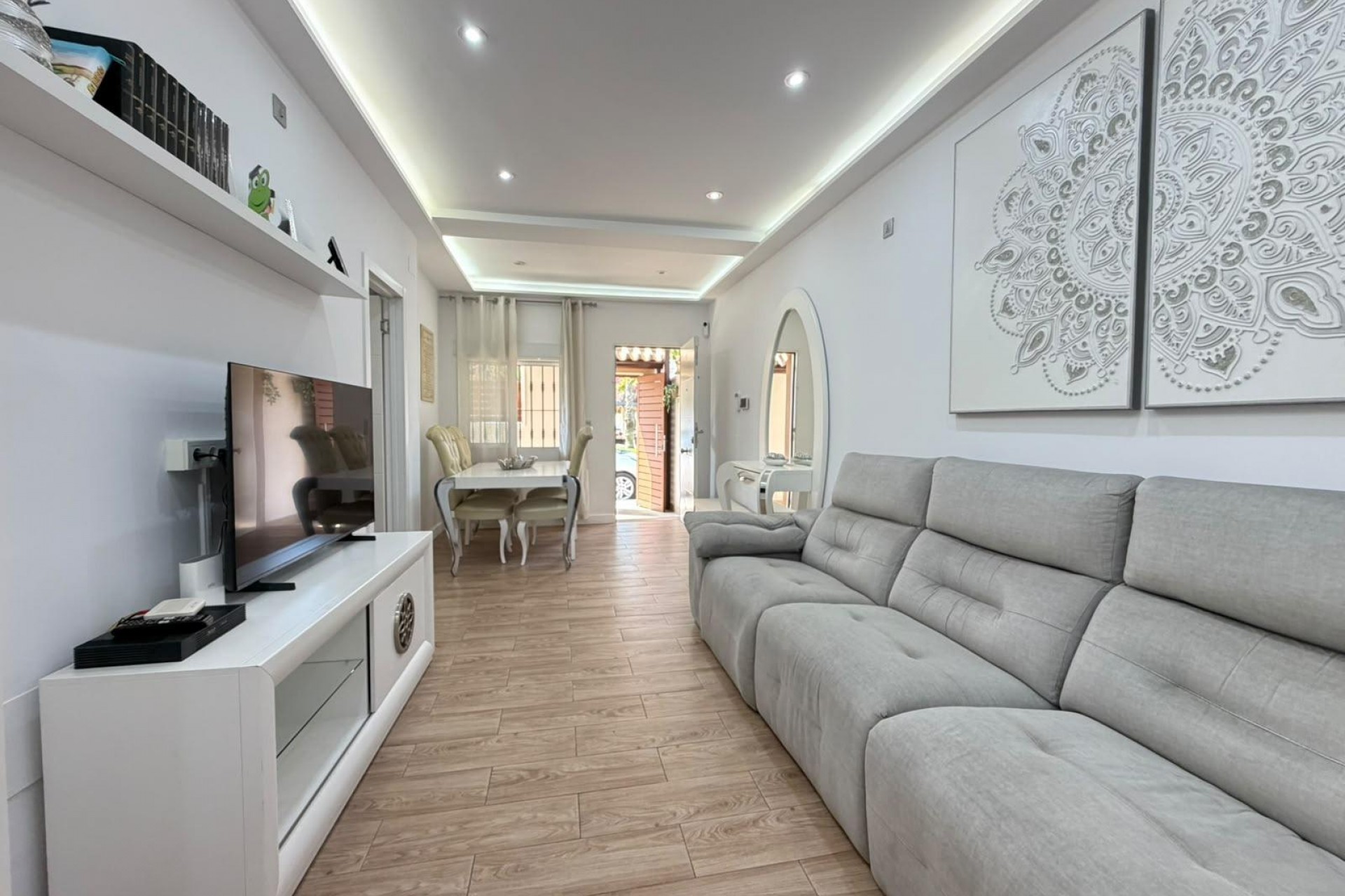 Reventa - Town House -
Torrevieja - Nueva Torrevieja