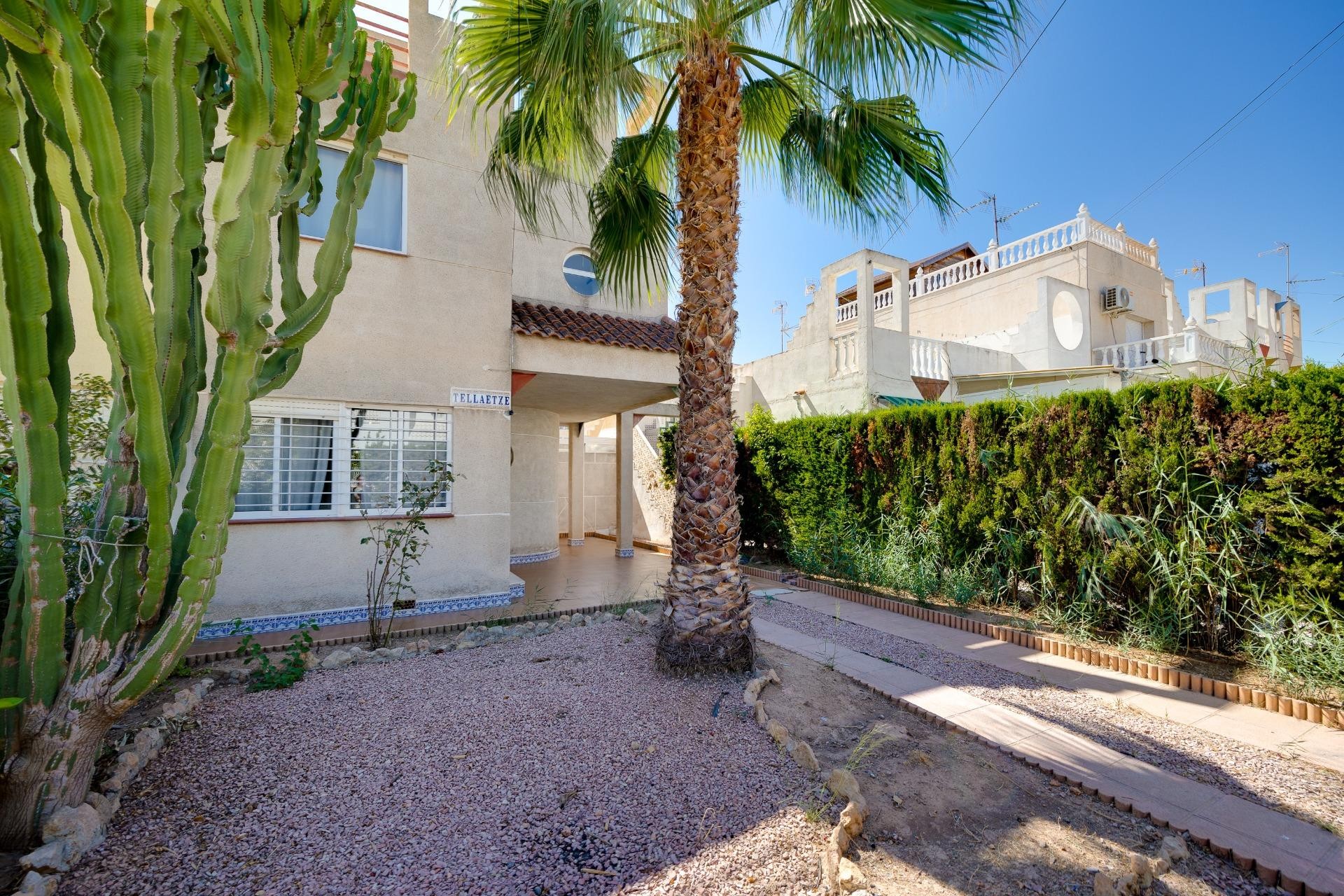 Reventa - Town House -
Torrevieja - Paraje Natural