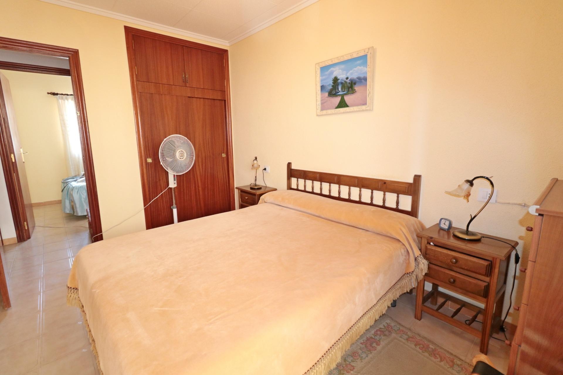 Reventa - Town House -
Torrevieja - Playa De Los Naufragos