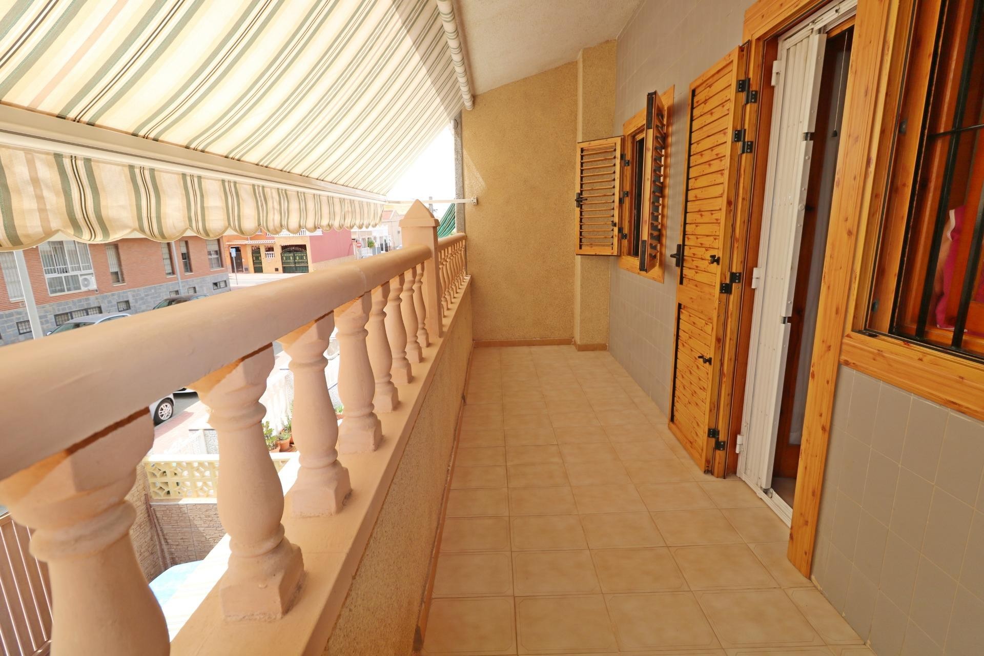 Reventa - Town House -
Torrevieja - Playa De Los Naufragos