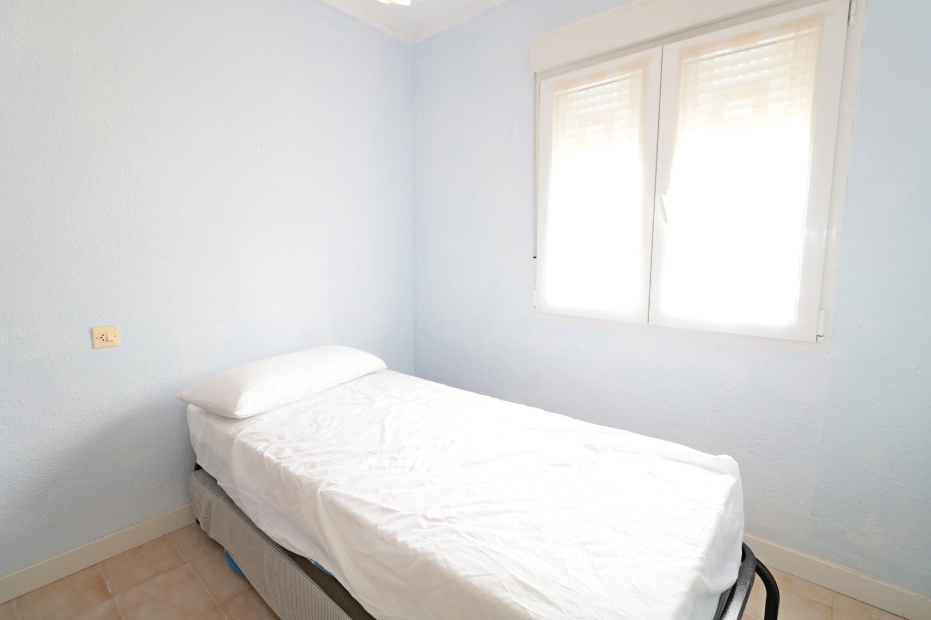 Reventa - Town House -
Torrevieja - Playa De Los Naufragos