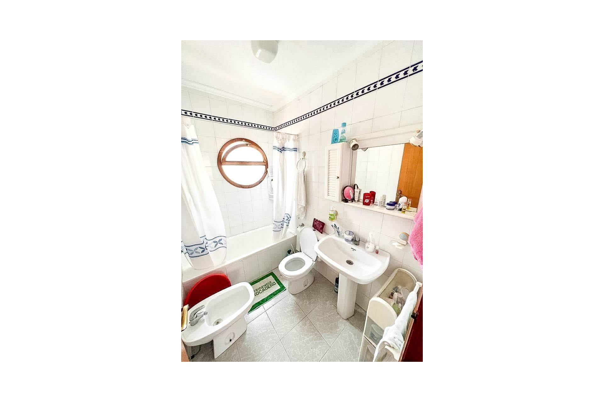 Reventa - Town House -
Torrevieja - Playa del Cura