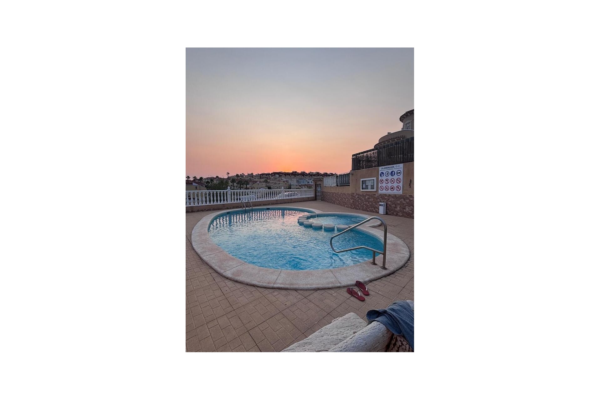 Reventa - Town House -
Villamartin - Costa Blanca